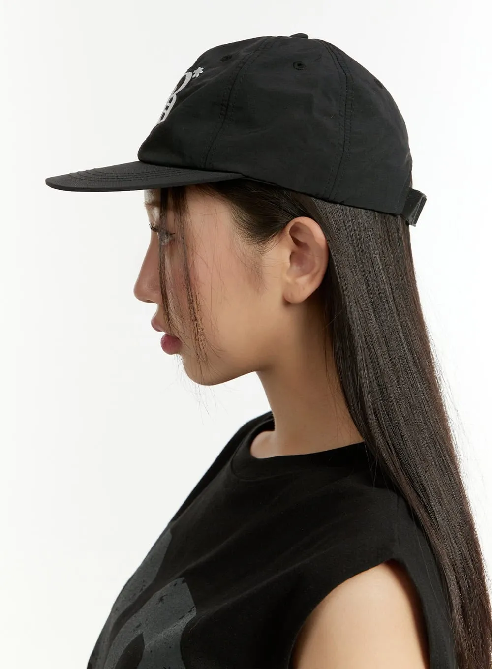 B Lettering Embroidered Snapback CU428