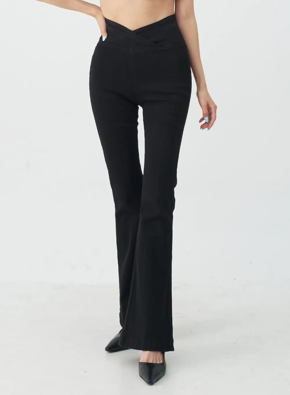 Banded Boot-Cut Highwaisted Pants IJ23