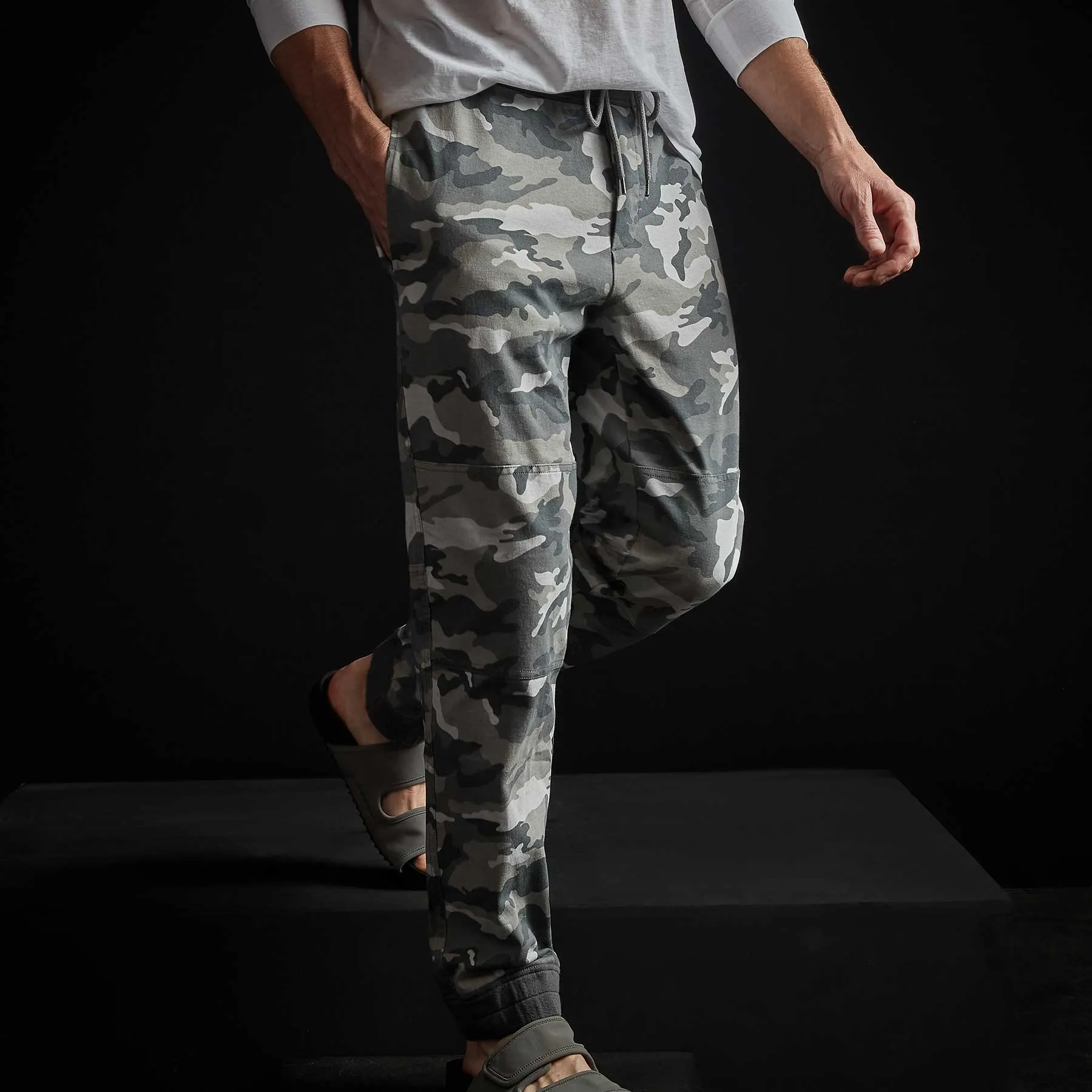 Contrast Camo Jogger - Arctic Camo