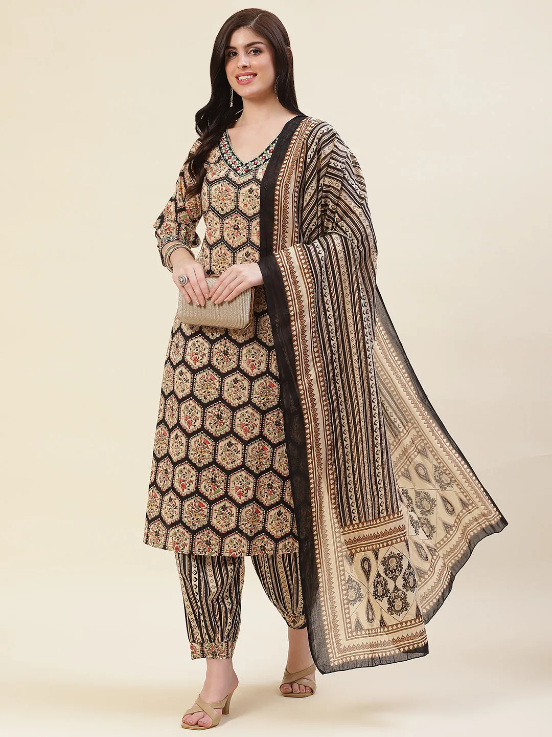 Delicate Bagh Print Floral Salwar Suit Set