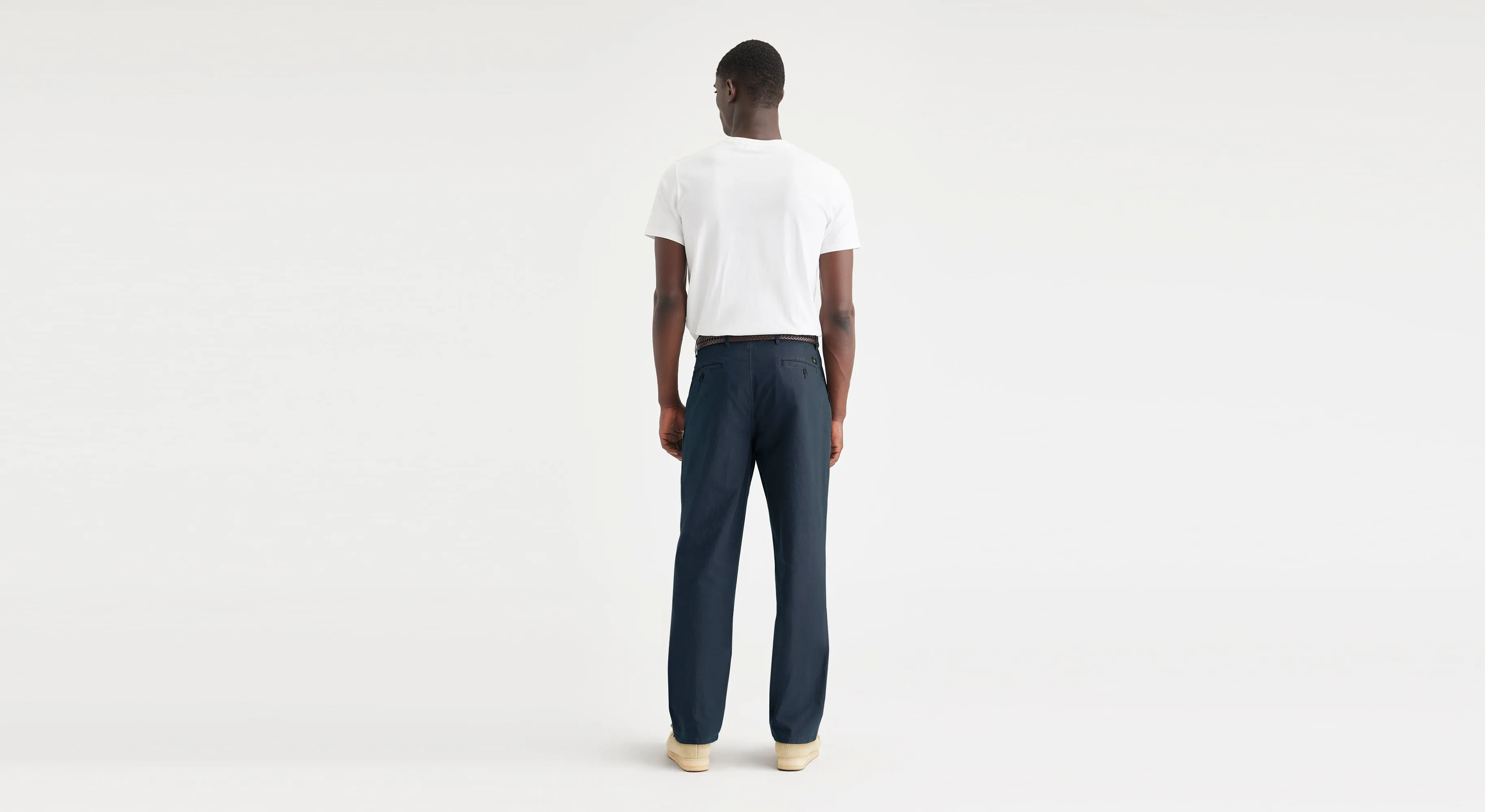 Men's Relaxed Taper Fit Original Pleated Chino Pants