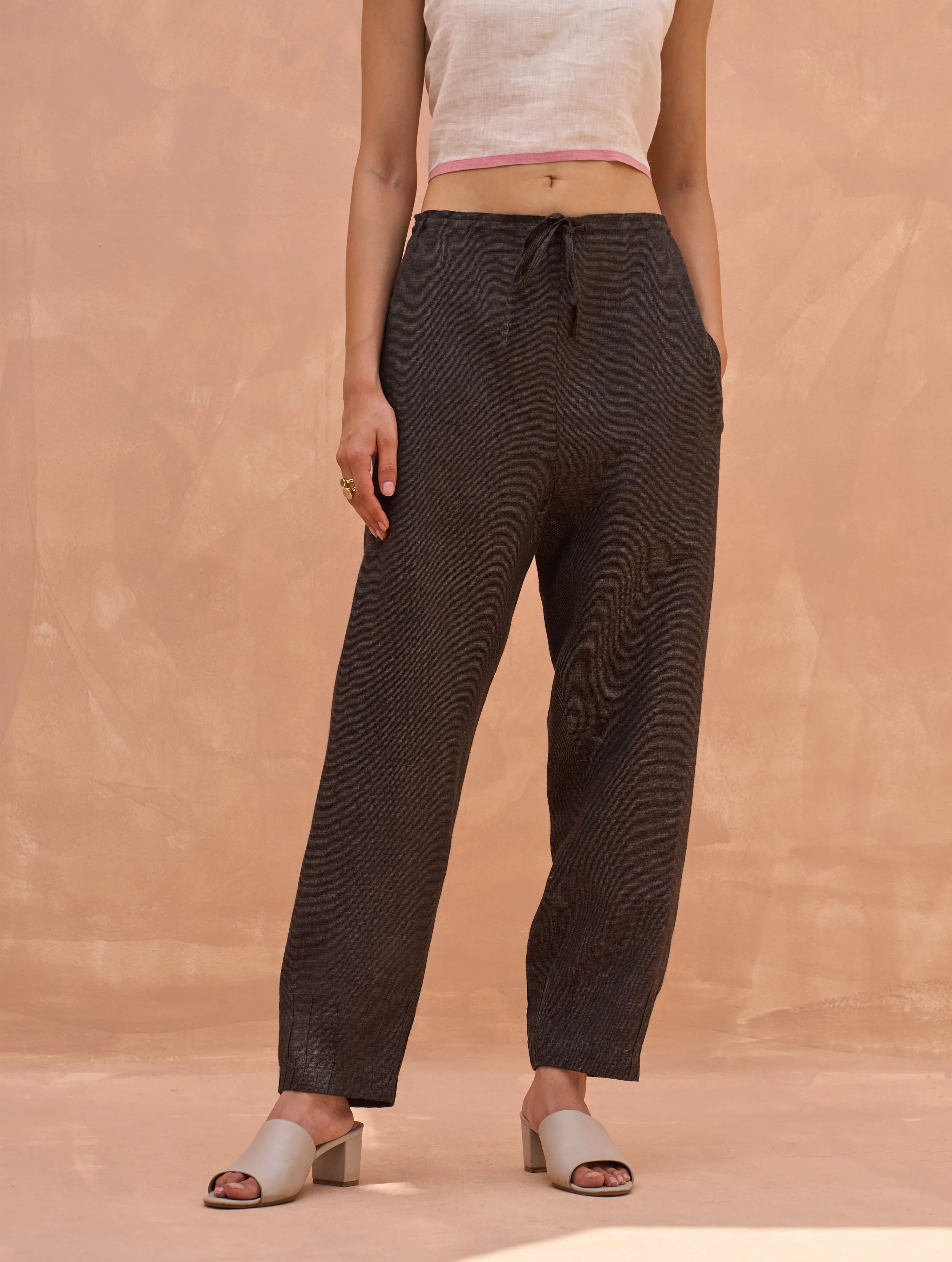 Nena Pintuck Linen Pant - Charcoal