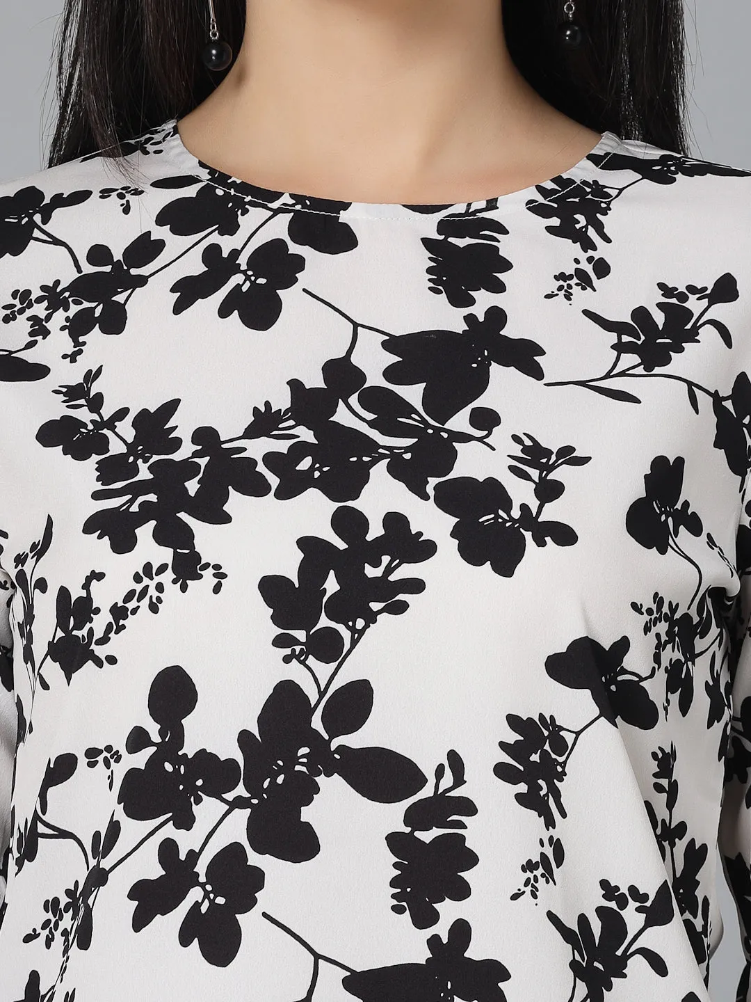 Style Quotient Women Black And White Floral Regular Smart Casual Top