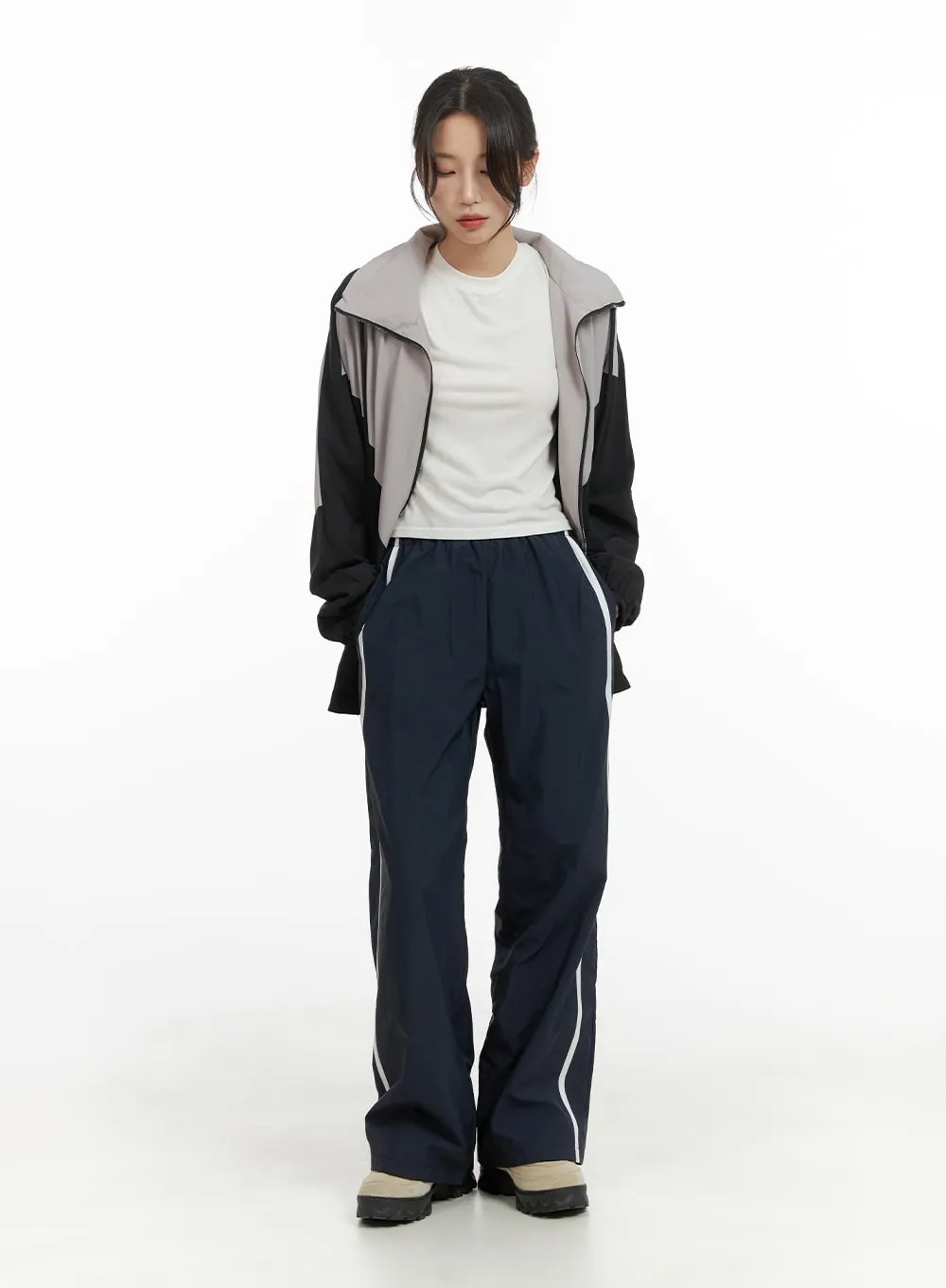 Wide-Fit Nylon Pants CM426